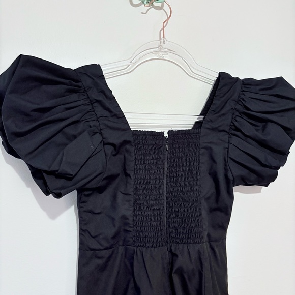 Abercrombie & Fitch puff sleeve plunge midi dress in black - Picture 6 of 8